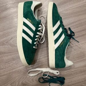 Adidas Gazelle US Men’s Size 9.5/ Women’s 11.5